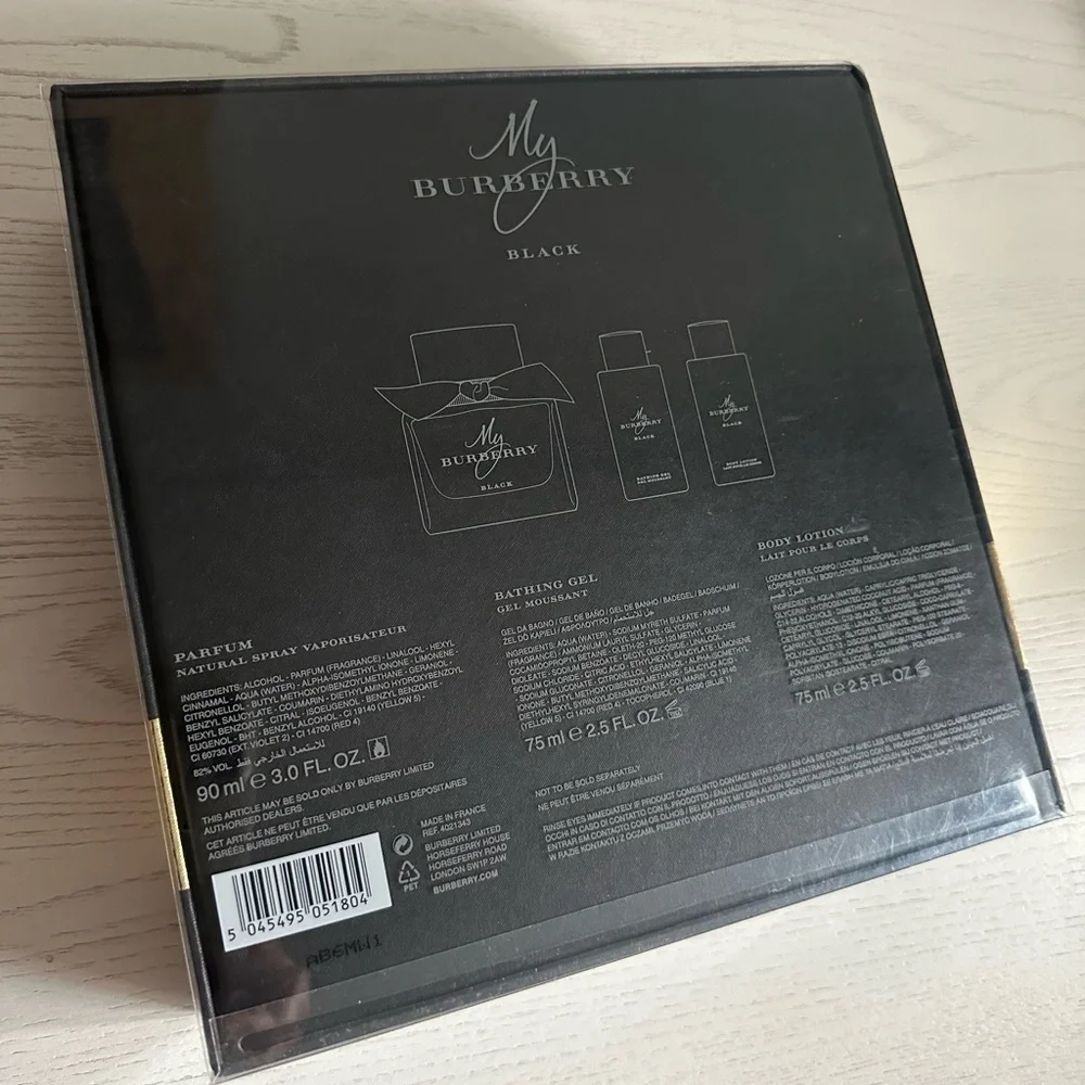 Burberry My Burberry Black Gift Set - Black, Gold, Amber, White - Picture 2 of 2